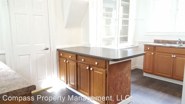 Foto del edificio - 607 Prospect Ave NE