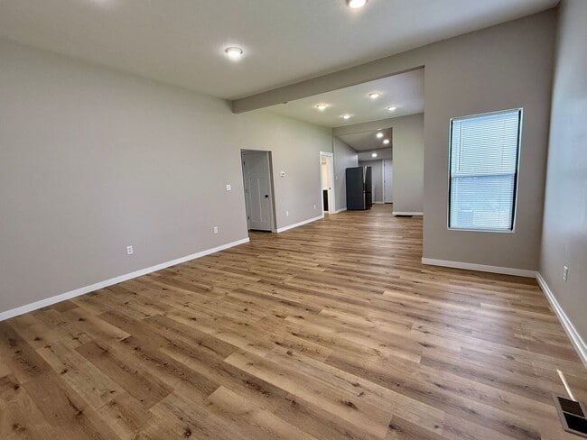 Foto del edificio - 1025 N 6th St