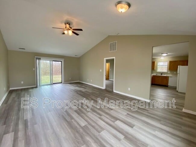 Building Photo - 3511 Lisa Cir