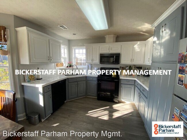 Building Photo - 3 br, 2 bath House - 2811 Gatewood Drive