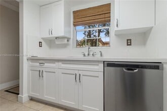 Building Photo - 8600 SW 109th Ave