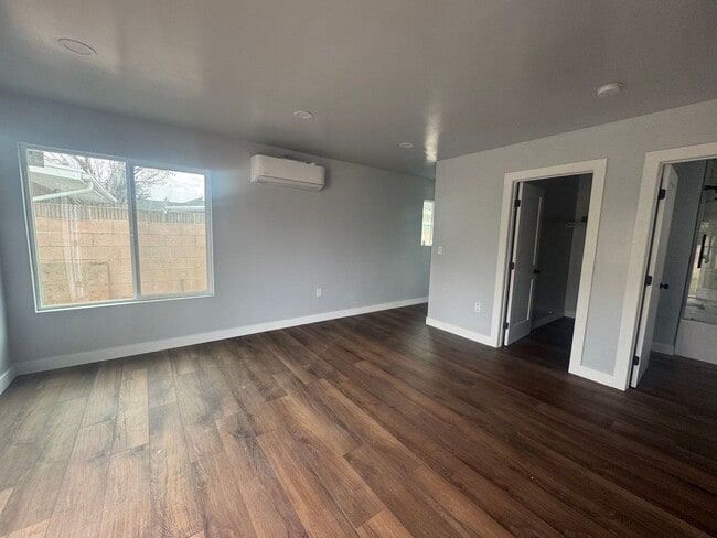 Building Photo - NEW AND BEAUTIFUL PRIVATE ADU