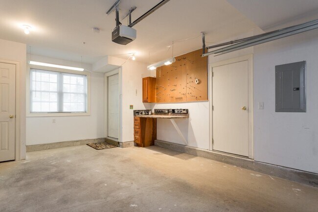 Foto del edificio - 1039 Islington St