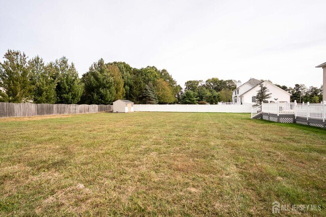 Foto del edificio - 27 Samantha Dr