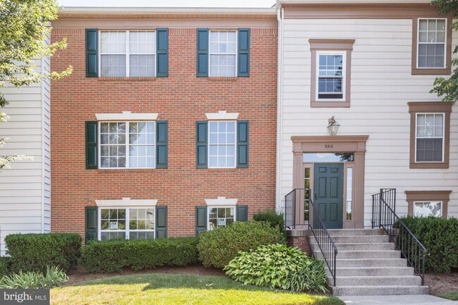 Building Photo - 9210 Niki Pl