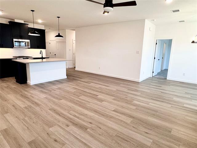 Foto del edificio - 535 Meadowlark Dr