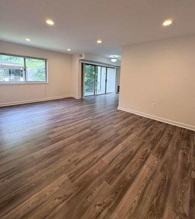 Photo - 12403 Braxfield Ct House