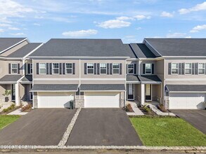 Building Photo - 1003 Navigator Ave