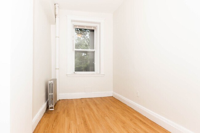 Foto del edificio - 2 bed/1 bath in Brighton