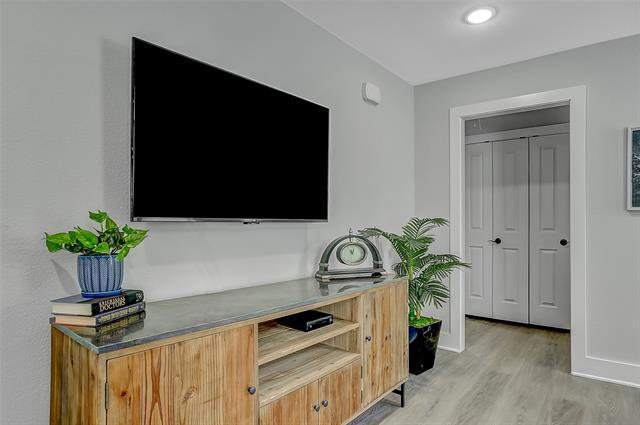 Foto del edificio - 731 Layne Dr