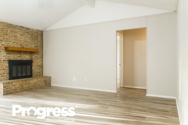 Building Photo - 6012 Heavenway Dr
