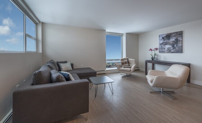 Photo du bâtiment - 5633-5633 Fenwick St