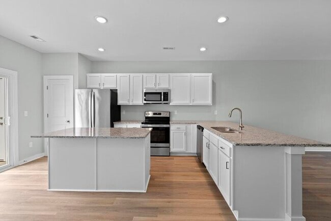 Building Photo - 605 Windsurfing Ln