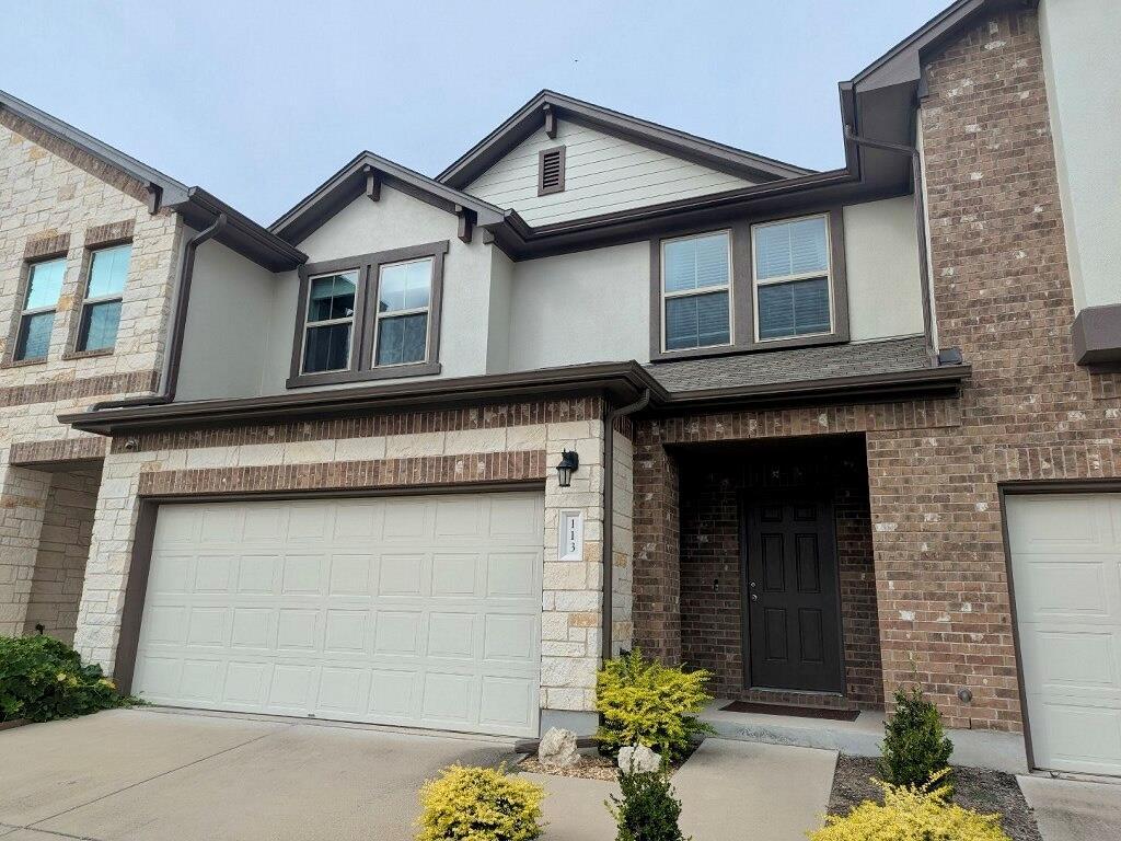 Foto principal - 2214 S Lakeline Blvd