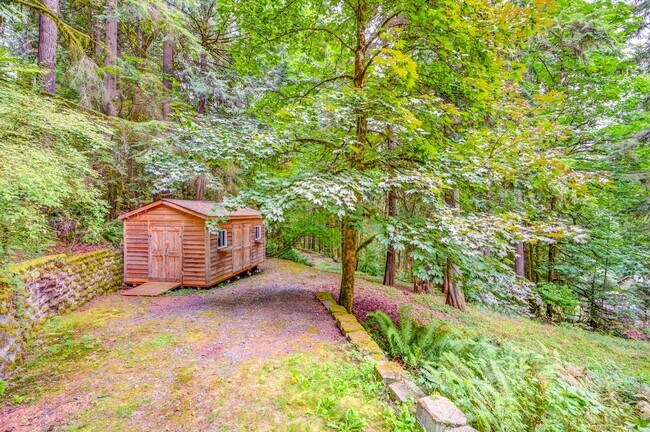 Foto del edificio - Great Home Tucked Away in Mirrormont on Tiger Mountain