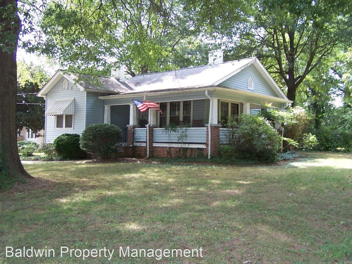Primary Photo - 2 br, 2 bath House - 620 N. Peacehaven Road
