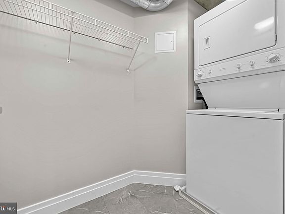 Foto del edificio - 301 Massachusetts Ave NW