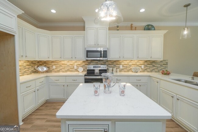 Foto del edificio - 191 Ryan Nicholas Dr