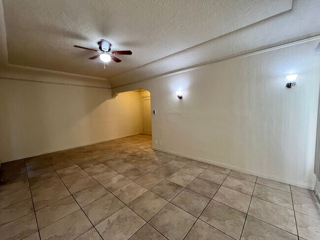 Foto del edificio - 2516 Cedar Ave