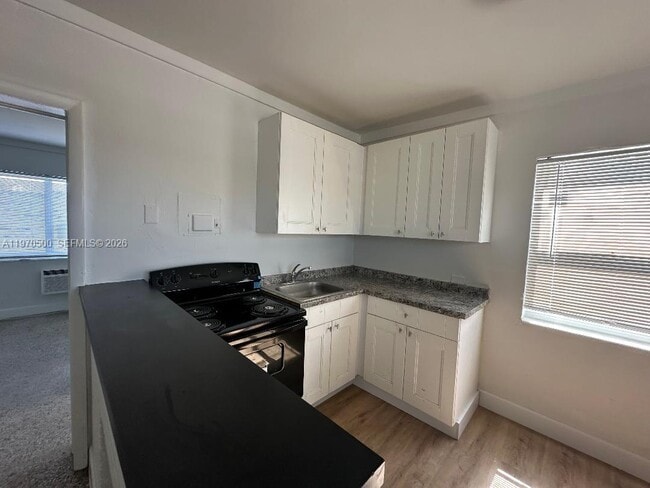 Building Photo - 186 NW 1st St