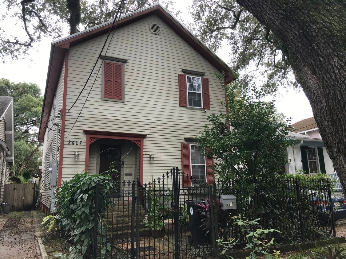 Primary Photo - 2617 Palmer Ave