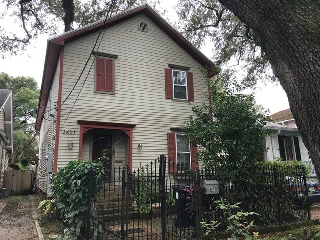 2617 Palmer Ave