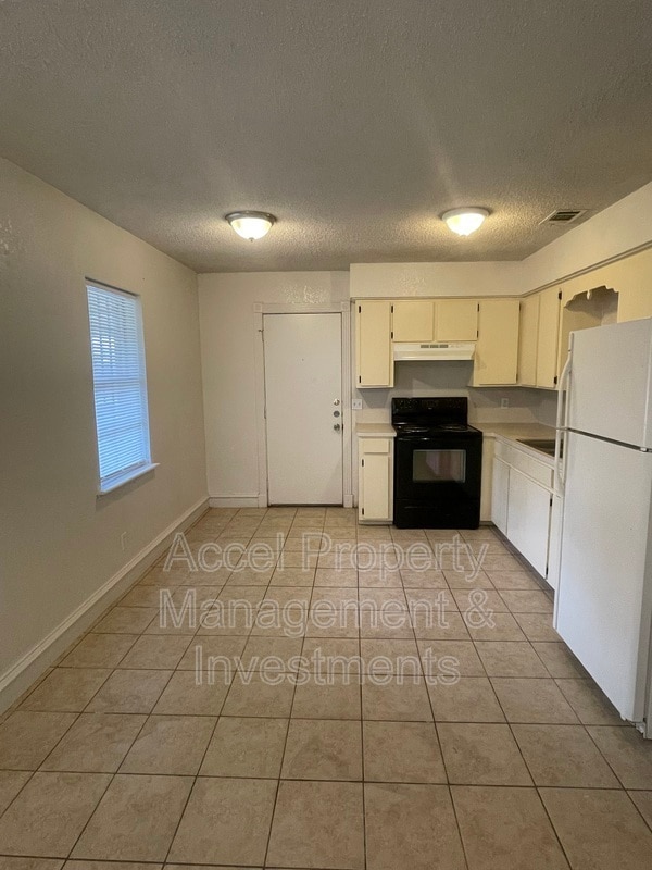 Foto del edificio - 806 W 26th St