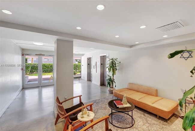 Building Photo - 7928 West Dr