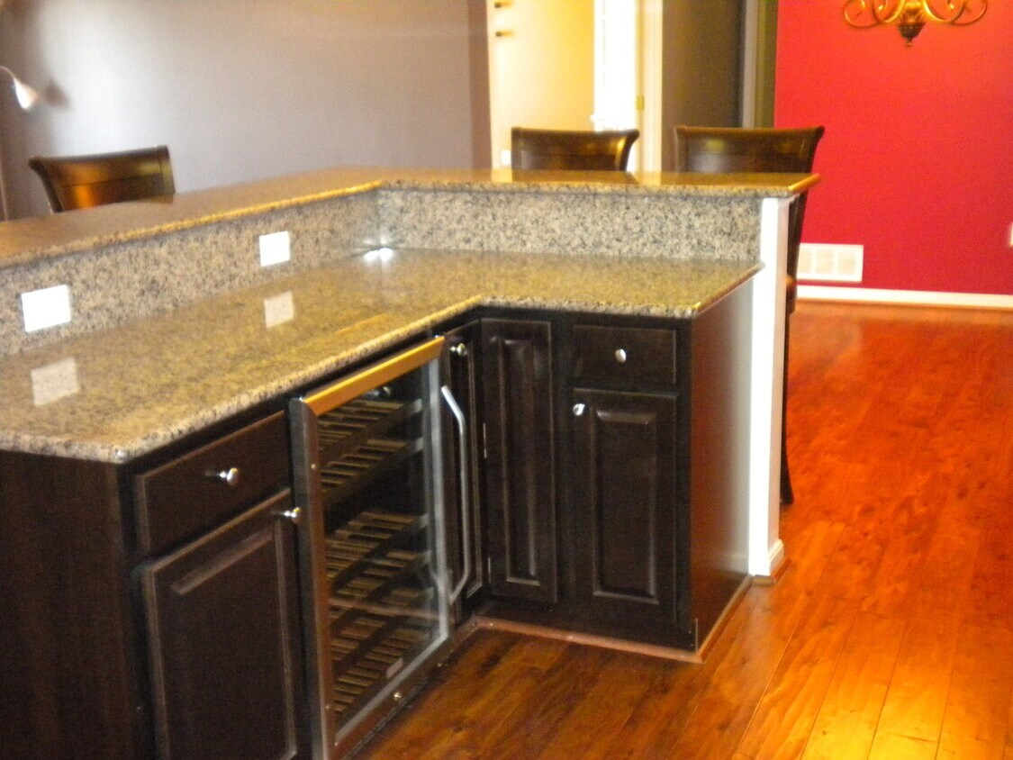 Foto del edificio - Superb Two Bedroom/Two Bath Condo In Beavercreek