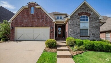 Building Photo - 6539 W Valley View Rd