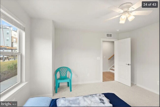 Foto del edificio - 2124 Glacier Rd