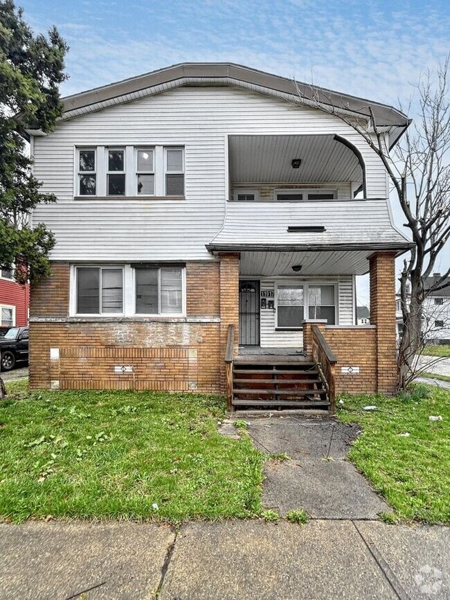 Building Photo - 11917 Forest Ave
