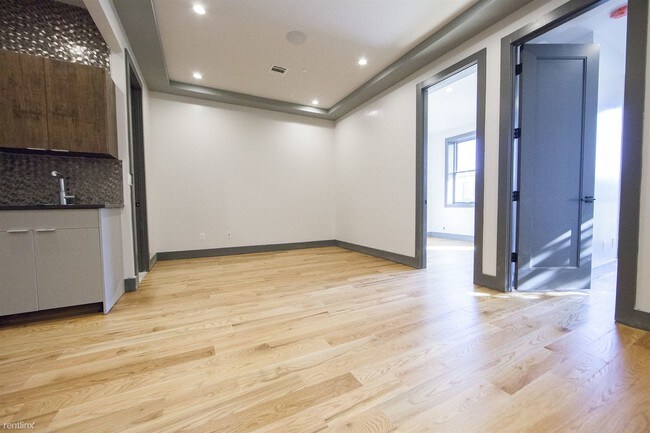 Foto del edificio - 240 Troutman St