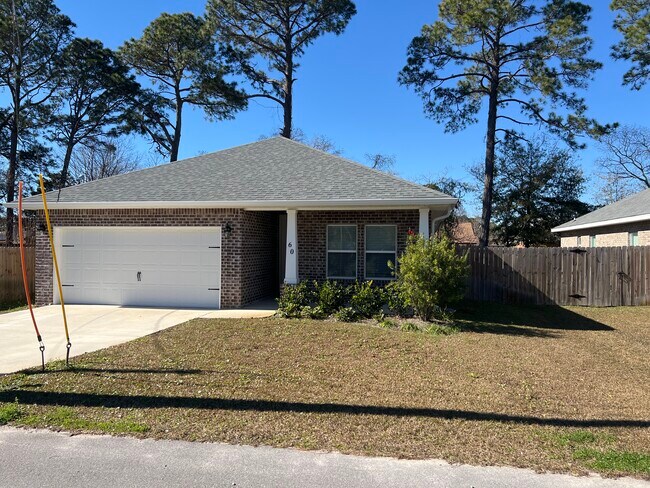 Foto del edificio - 60 Brenda Ln