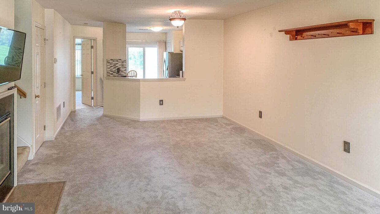 Foto principal - 114 Hickory Ln