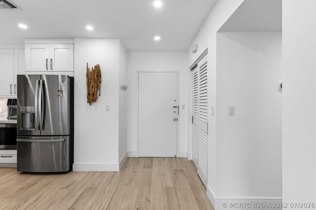 Building Photo - 120 N Ocean Blvd