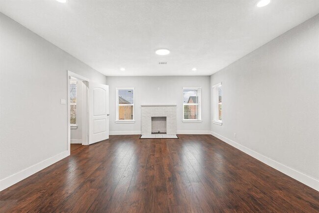 Building Photo - 2506 Truxillo St