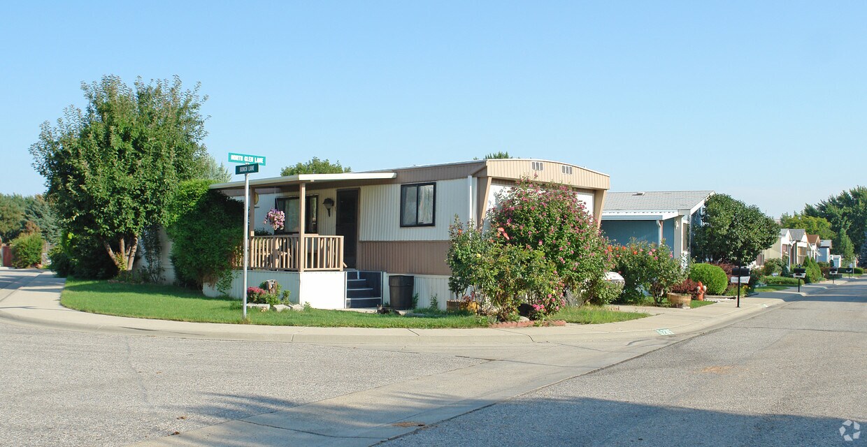 Glenbrier Mobile Home Park Apartments in Boise, ID