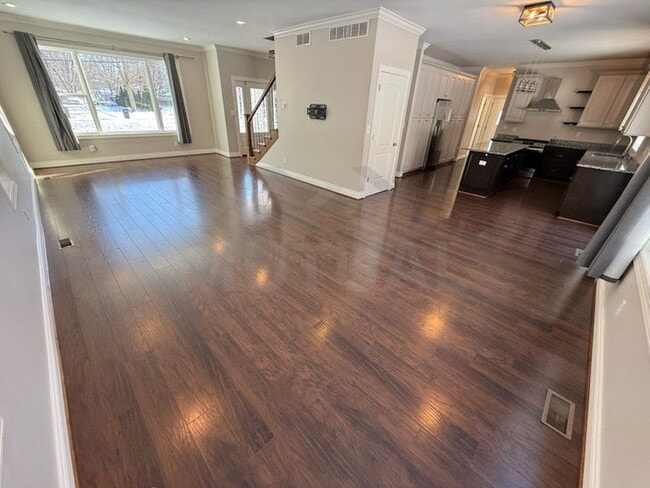 Foto del edificio - 16135 Henry Ruff Rd