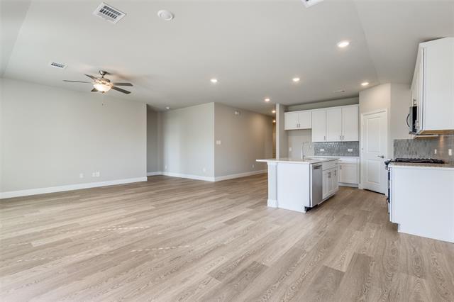 Building Photo - 1100 Indianola Trl