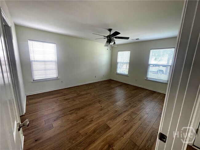 Foto del edificio - 6 Timber Crest Ct