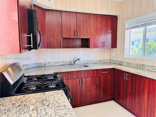 Foto del edificio - 1035 94th St