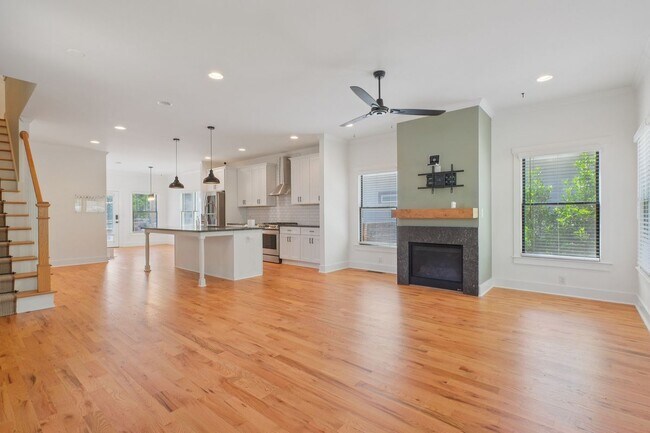 Foto del edificio - 870 Westmont Rd SW