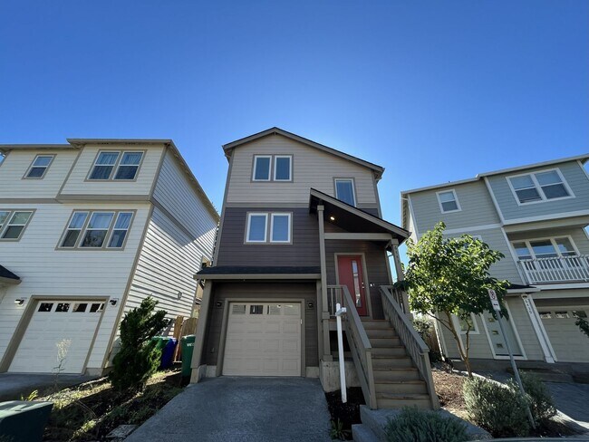 Building Photo - Charming 3-Bedroom, 3-Bathroom Home with Modern Finishes and Open Layout