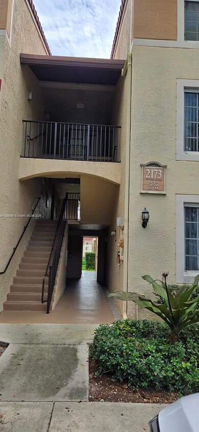 Foto principal - 2173 Renaissance Blvd