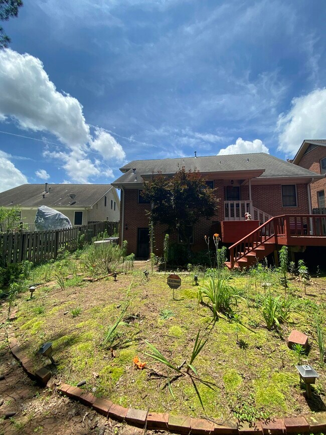 Foto del edificio - 1165 Vineyard Ct