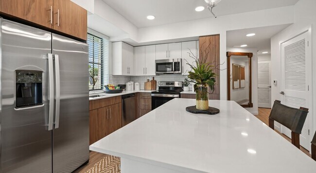 Foto del edificio - 2085 S Congress Ave