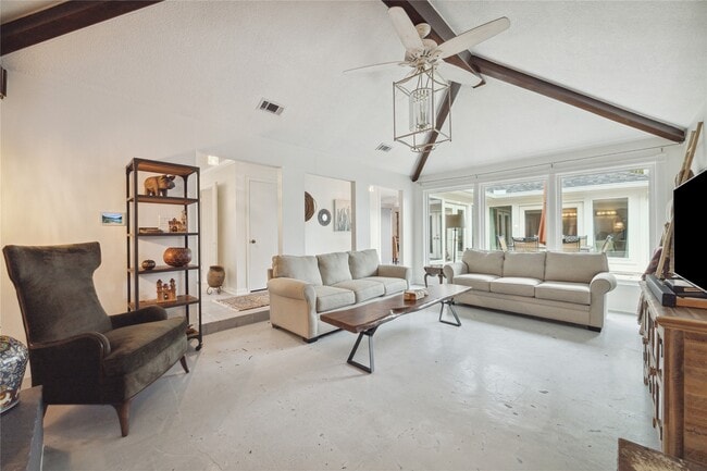 Photo - 11922 Waldemar Dr House