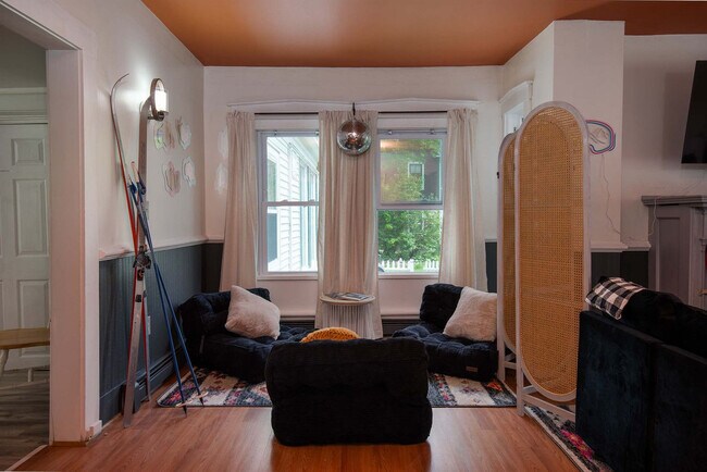 Foto del edificio - 7137 US-4