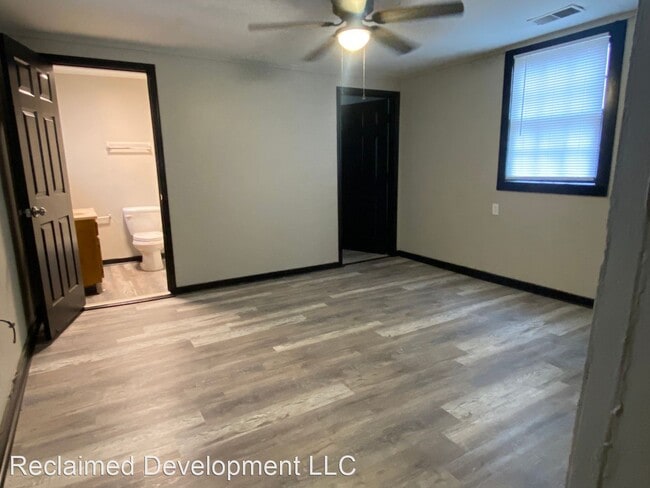 Building Photo - 2 br, 1 bath House - 216 West 5th Street
